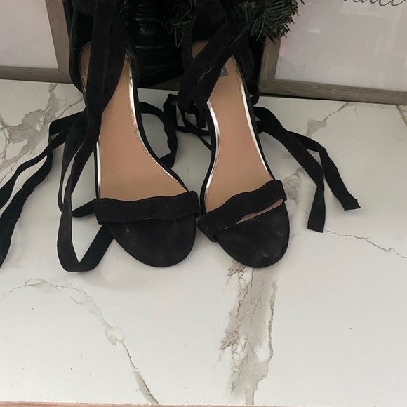 Sandals - Picture 3 of 3